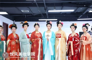 西安悦风美妆學(xué)院7天培训时间的纹绣班靠谱吗？