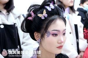 西安學(xué)化妆，推荐这三家化妆培训學(xué)校！